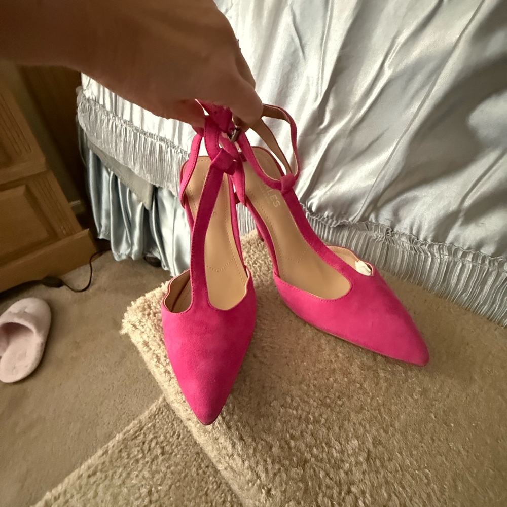 Charles By Charles David Fuchsia Heels